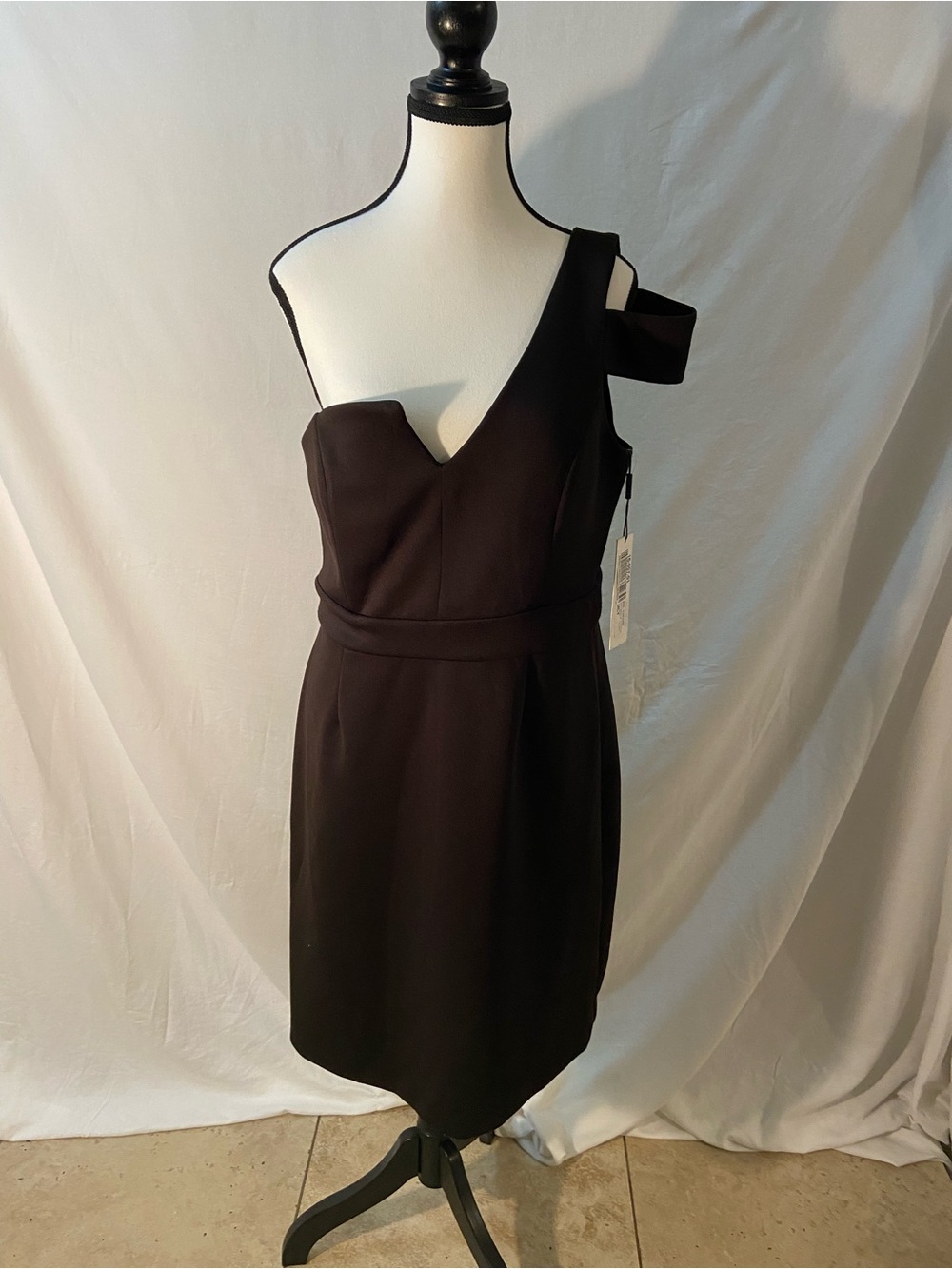Calvin Klein One-Shoulder Black Bow-Accent Cocktail Dress
